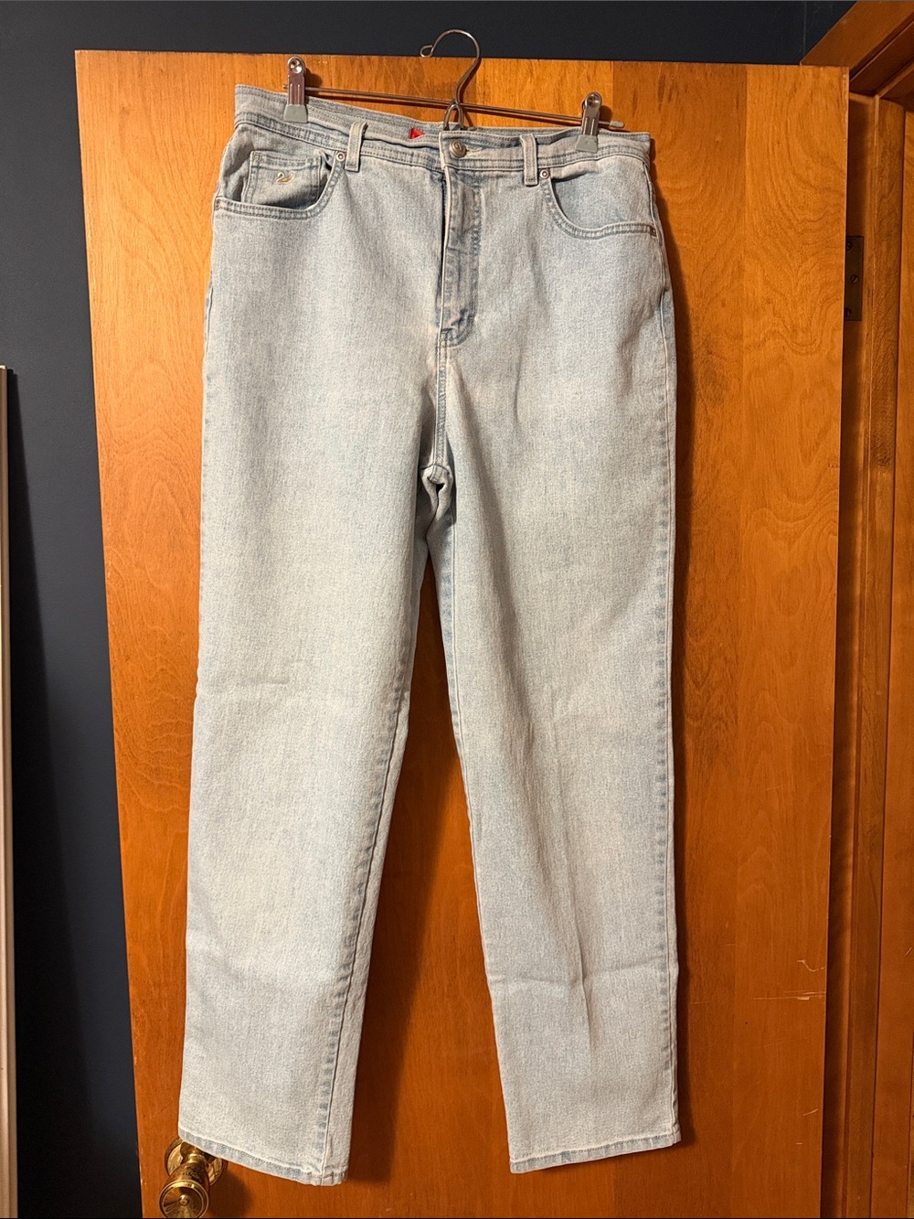 Gloria Vanderbilt Light Wash Straight Leg Jeans